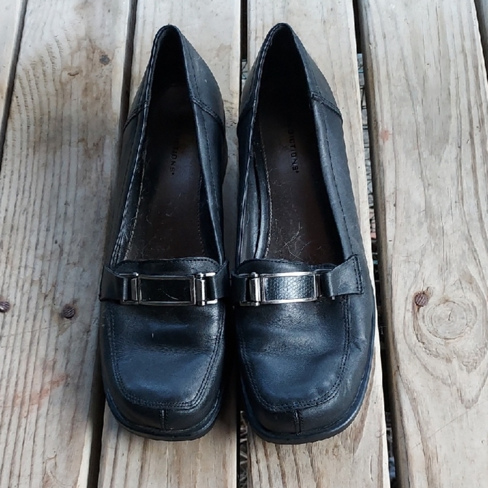 Predictions Black Women's Loafers with Silver Accent